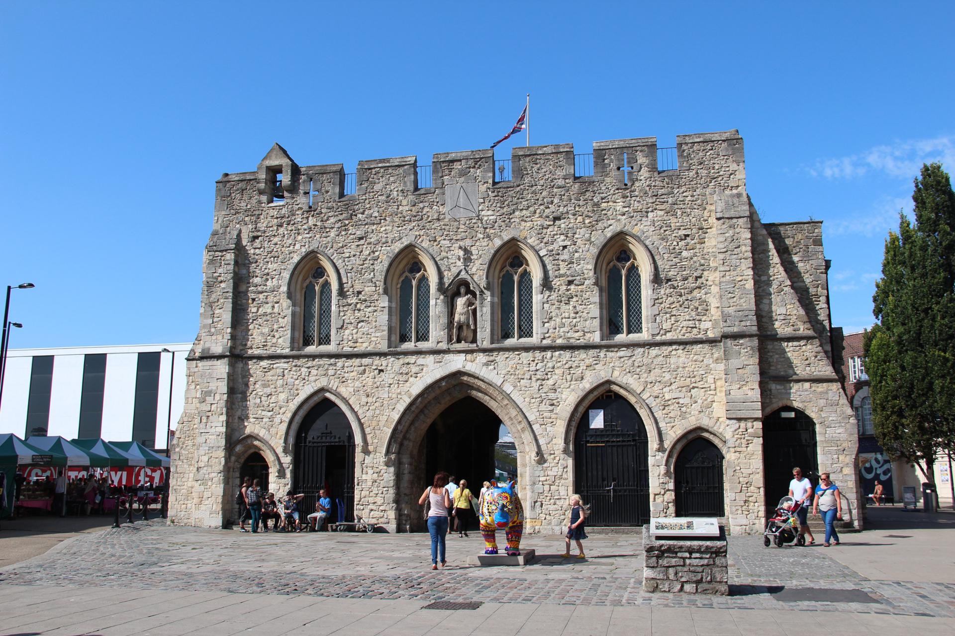 05 - southampton - bargate.jpg